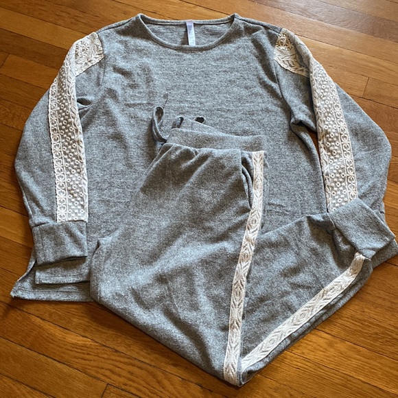 Flora Nikrooz Grey Pajama Set - Picture 3 of 8